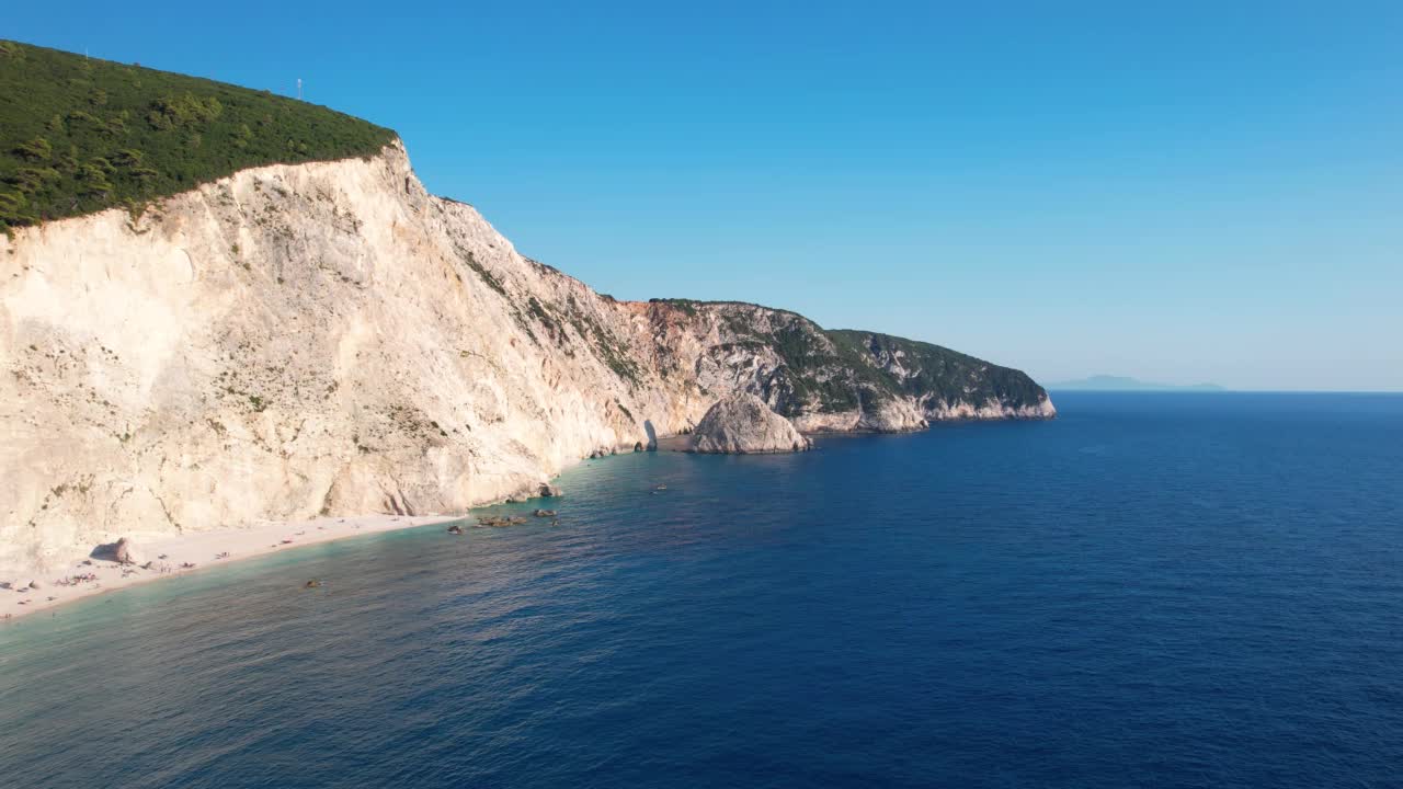 爱奥尼亚群岛海岸-波尔图卡茨基海滩视频素材