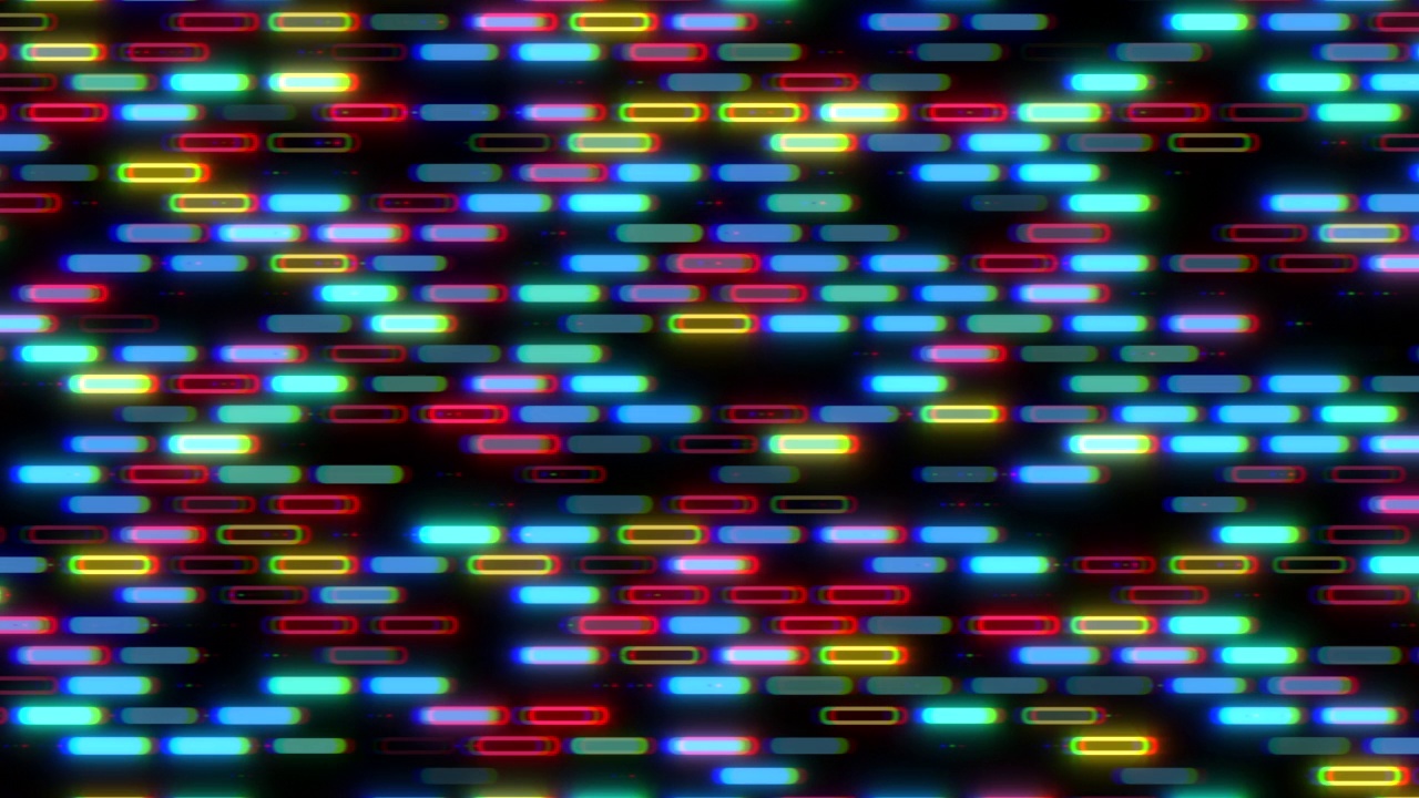 计算机屏幕上带有故障的数字几何图形视频素材