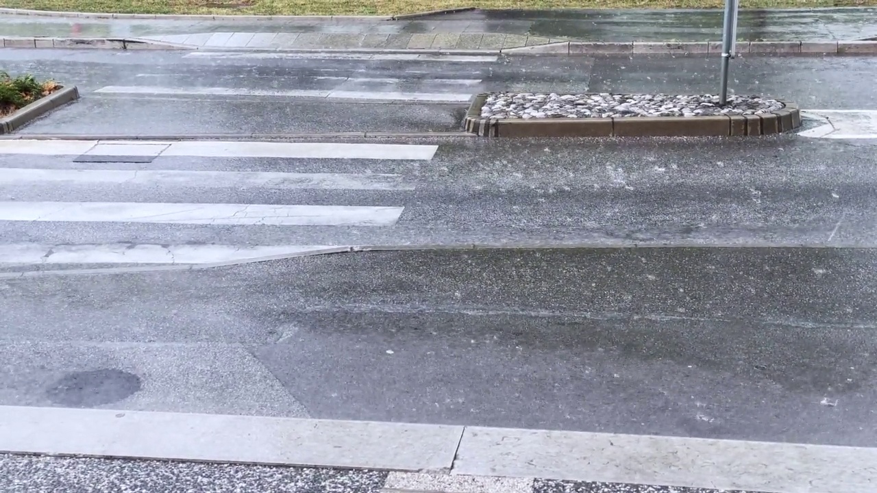 暴雨淹没了街道视频素材