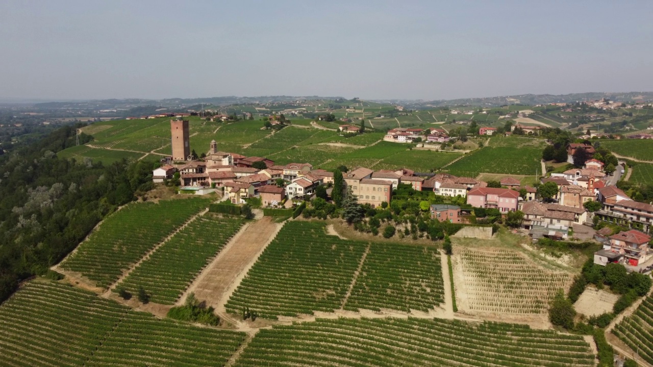 皮埃蒙特Langhe Monferrato Barbaresco鸟瞰图视频素材