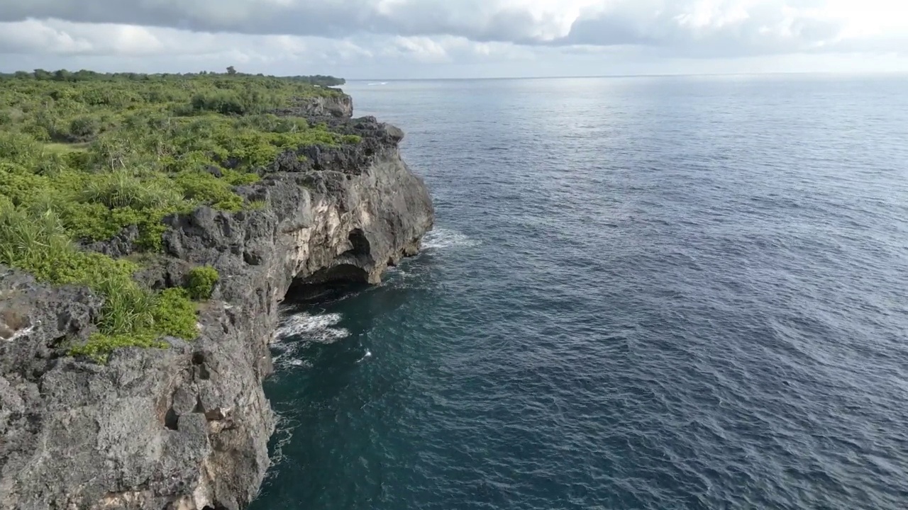 Waikuri海滩Sumba Island East印度尼西亚视频素材