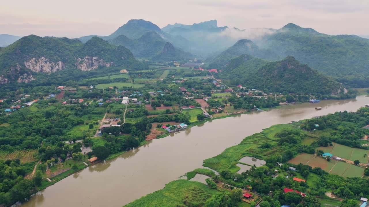 北碧府的鸟瞰山视频素材