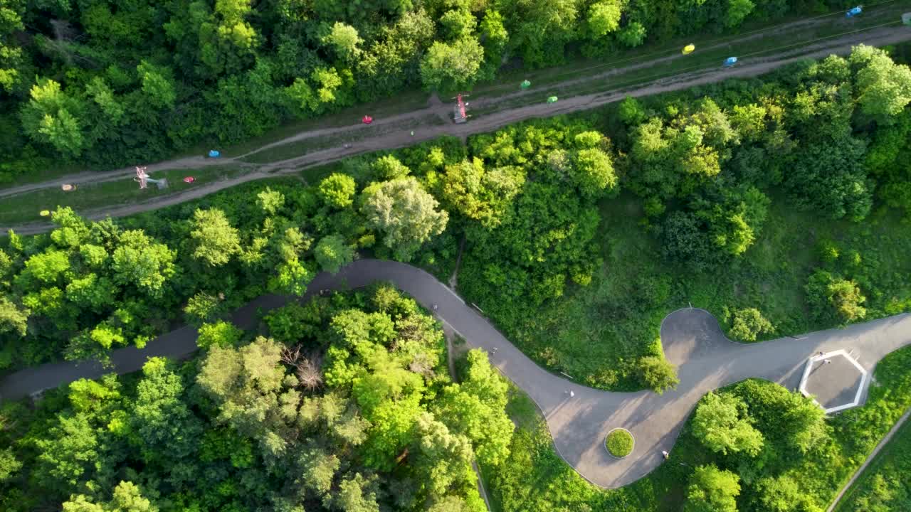 哈尔科夫市缆车景点鸟瞰图视频素材