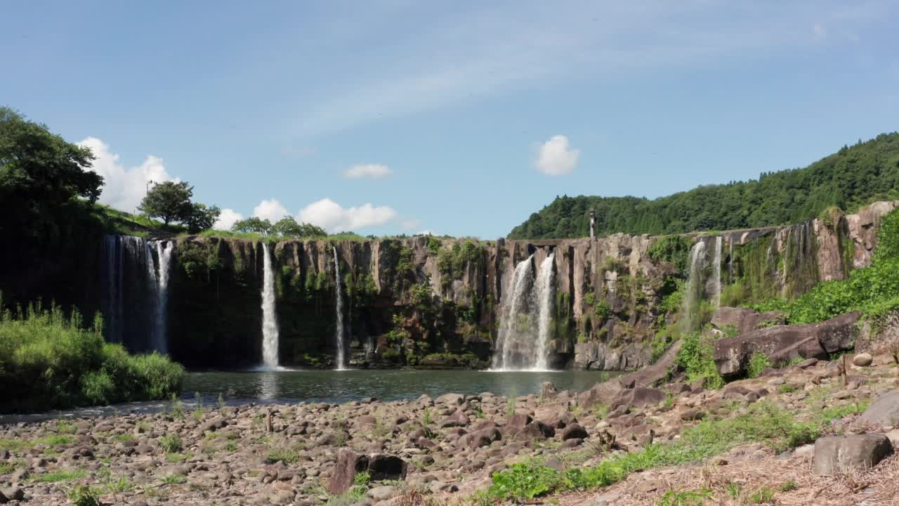 日本九州大分原尻瀑布视频素材