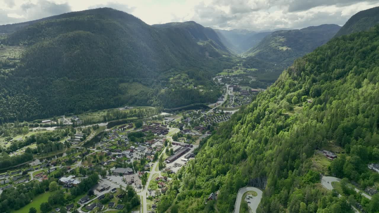 挪威村庄的鸟瞰图视频素材