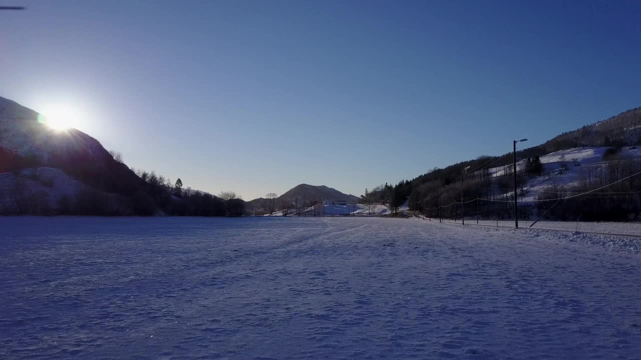 挪威卑尔根Kalandsvann地区的冬季景观视频素材