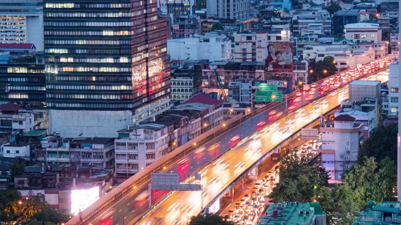 曼谷锡拉特高速公路的夜晚，泰国视频素材