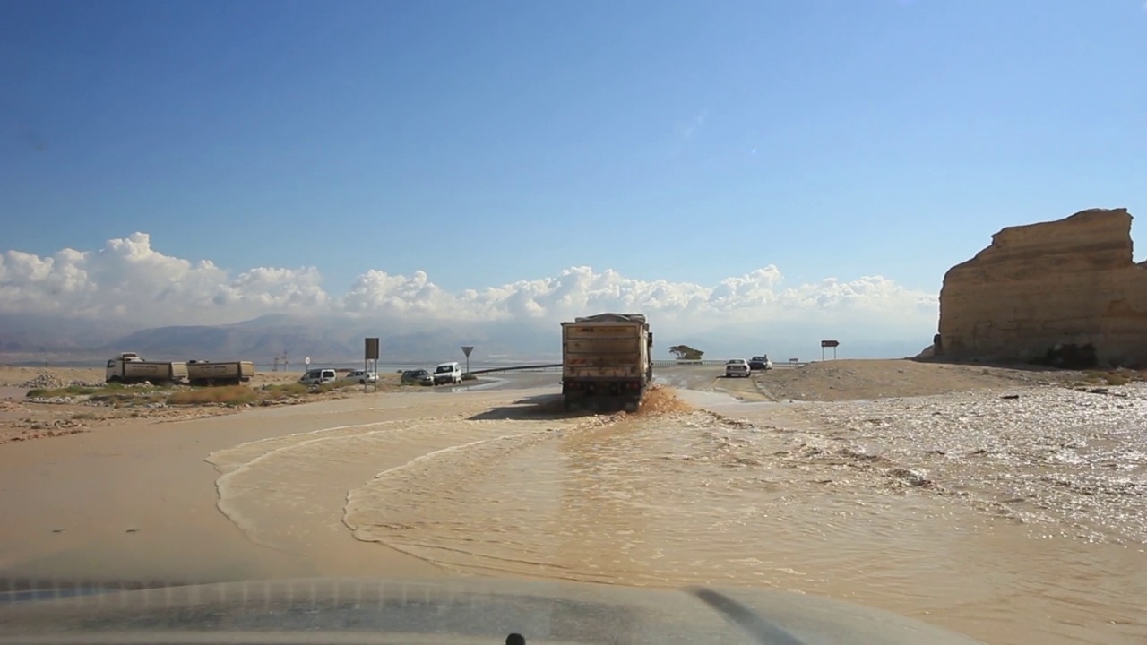 道路和自然的风景/以色列视频素材