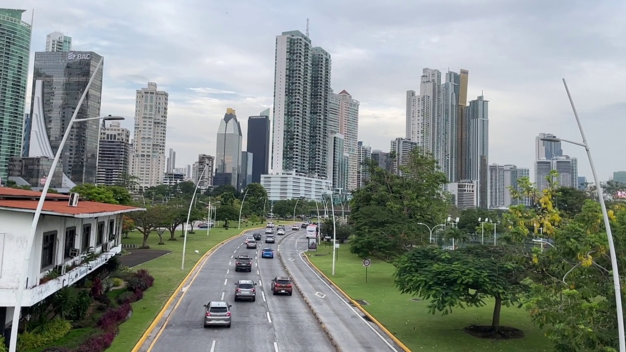 巴拿马城全景，业余手机，游客视频素材