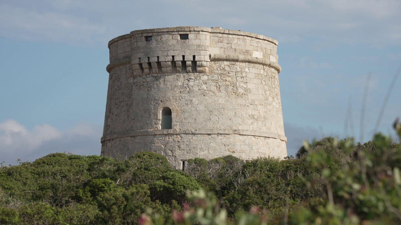 Torre de Son Ganxo，城堡，蓬塔普利马，梅诺卡，巴利阿里群岛，西班牙，地中海，欧洲视频素材