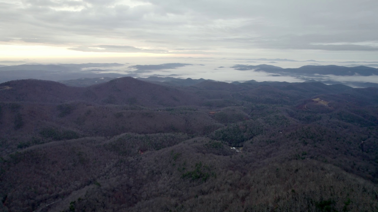 蓝岭山脉空中视频素材