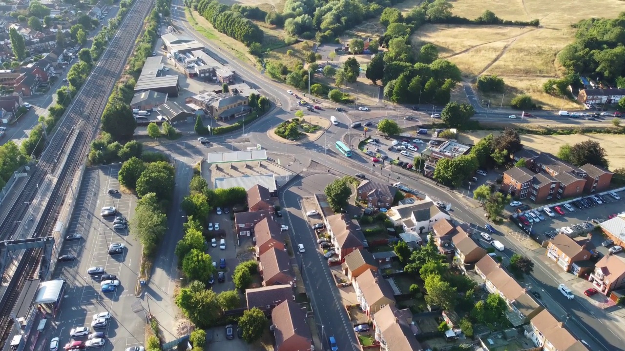 英国道路和交通的鸟瞰图视频素材