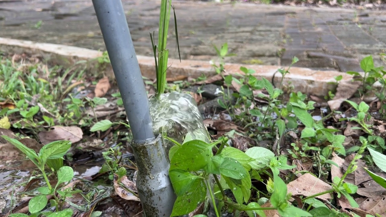 漏水和损坏的管道视频下载