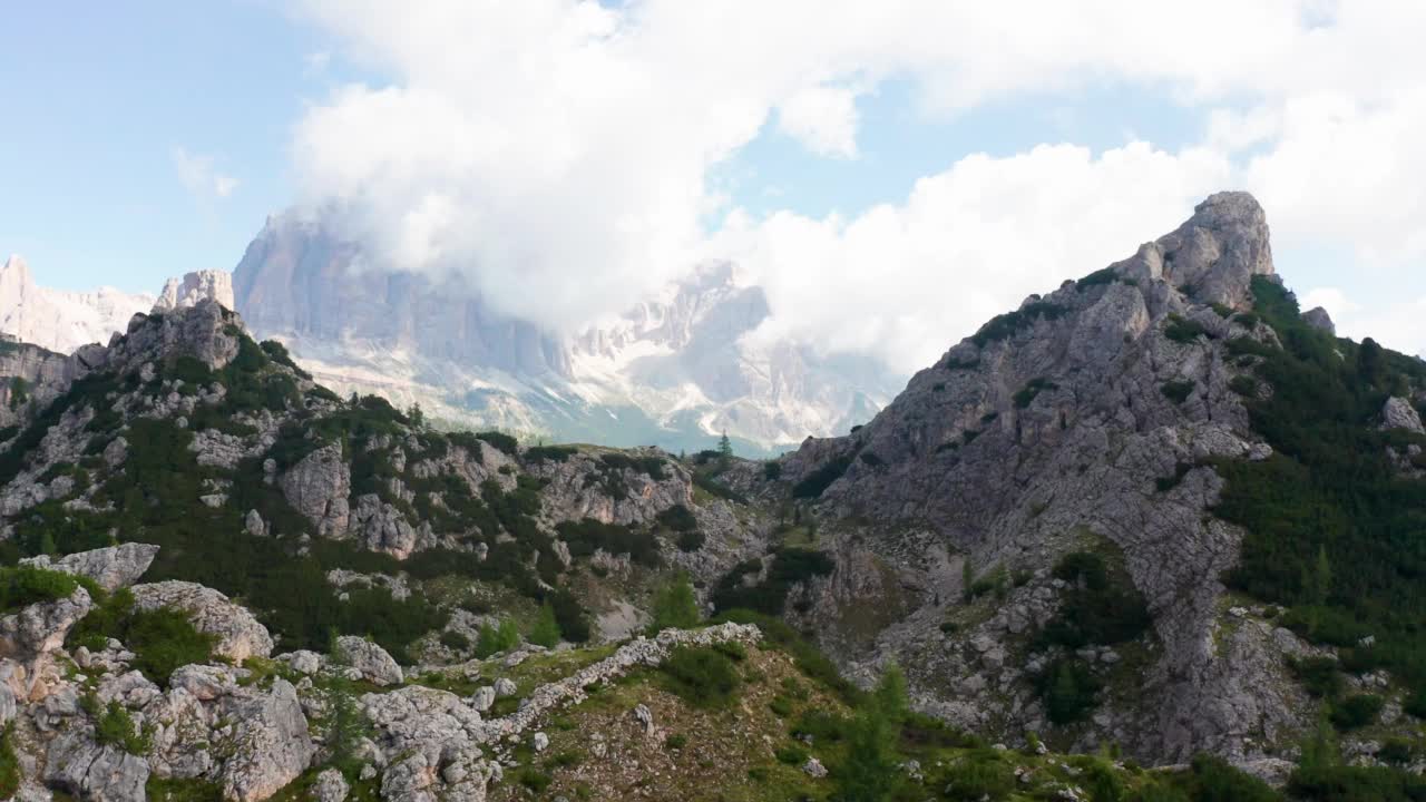 Cinque Torri, Dolomites，意大利阿尔卑斯山，意大利视频素材