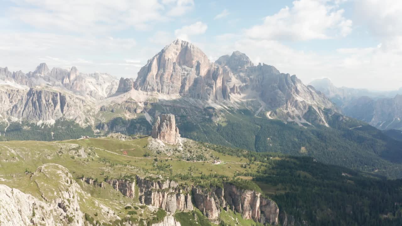 Cinque Torri, Dolomites，意大利阿尔卑斯山，意大利视频素材