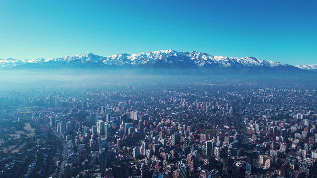 圣地亚哥城市景观智利首都，南美洲国家。视频素材