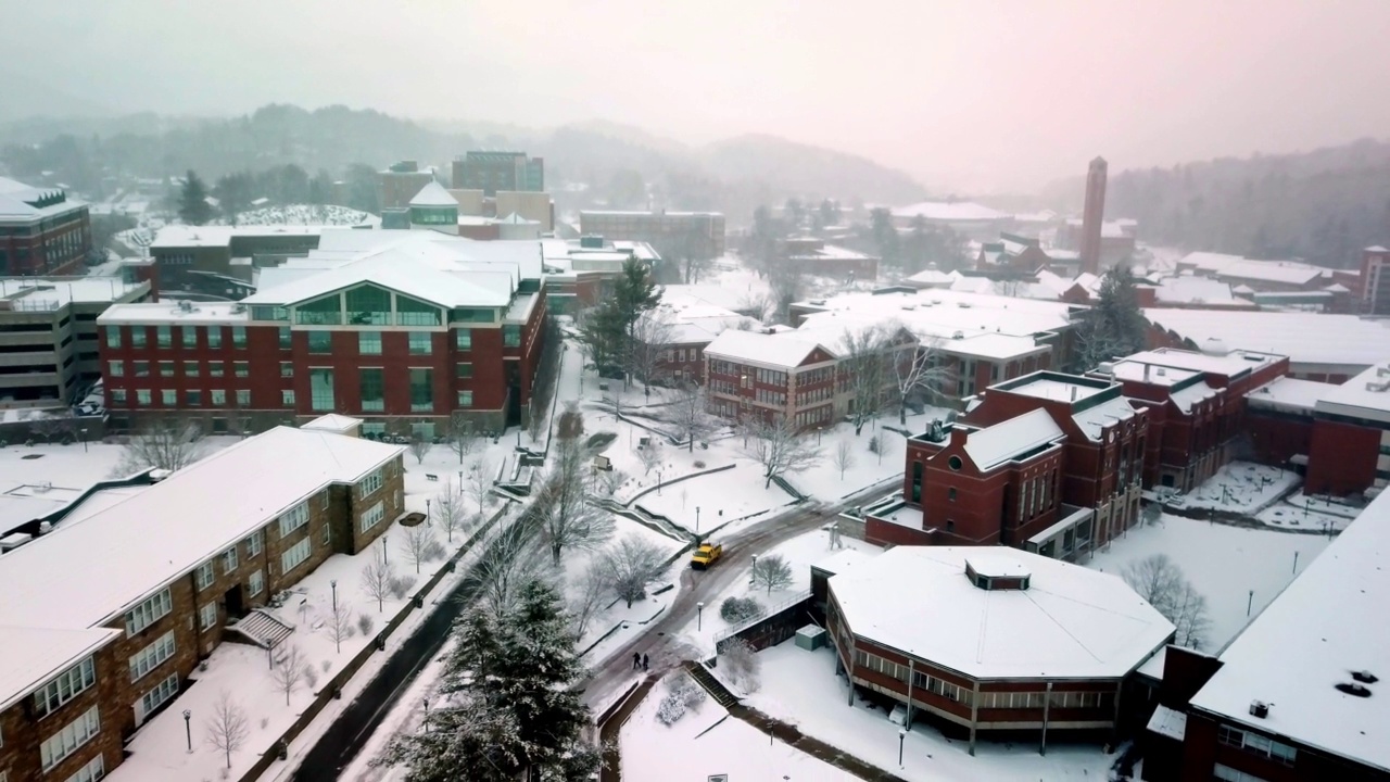 北卡罗莱纳州北卡罗来纳州，地上的雪视频素材