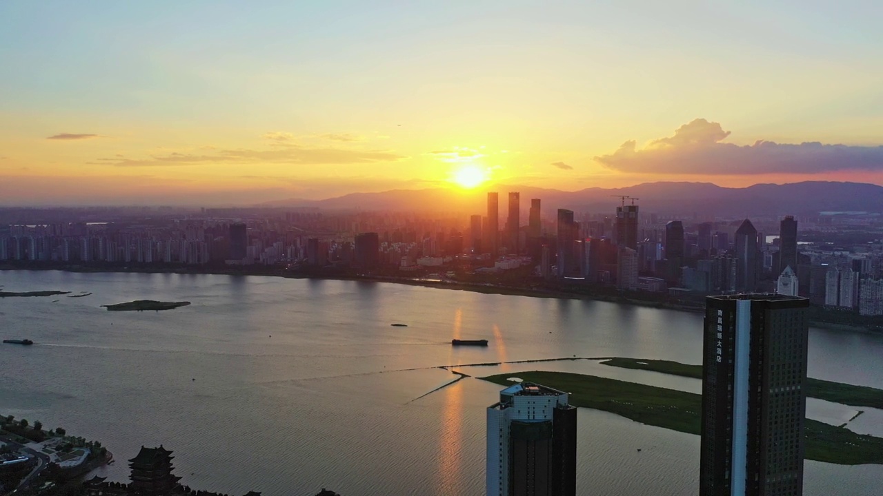 航空摄影中国江西南昌城市风景建筑视频素材