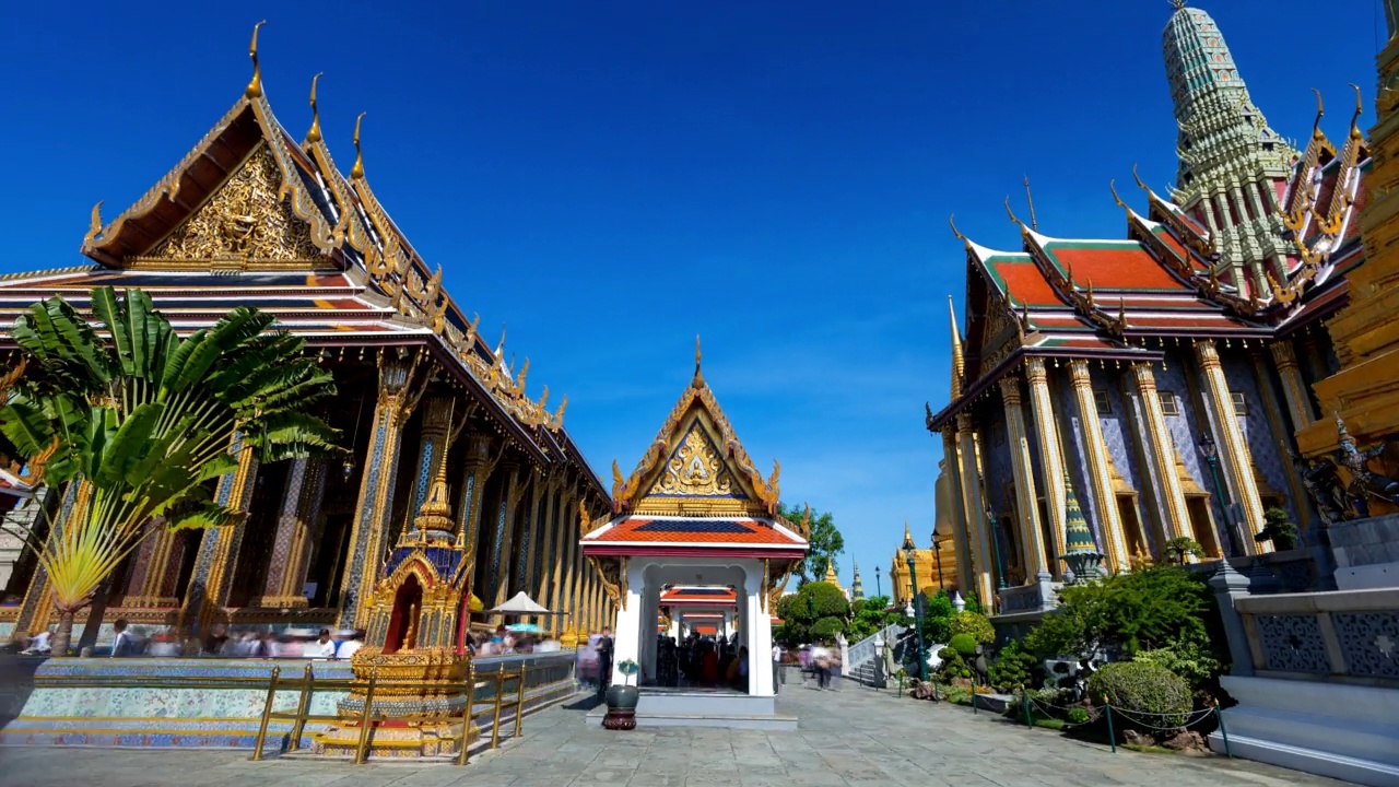 在翡翠佛寺(Wat Phra Kaew)拍摄的时间。视频素材