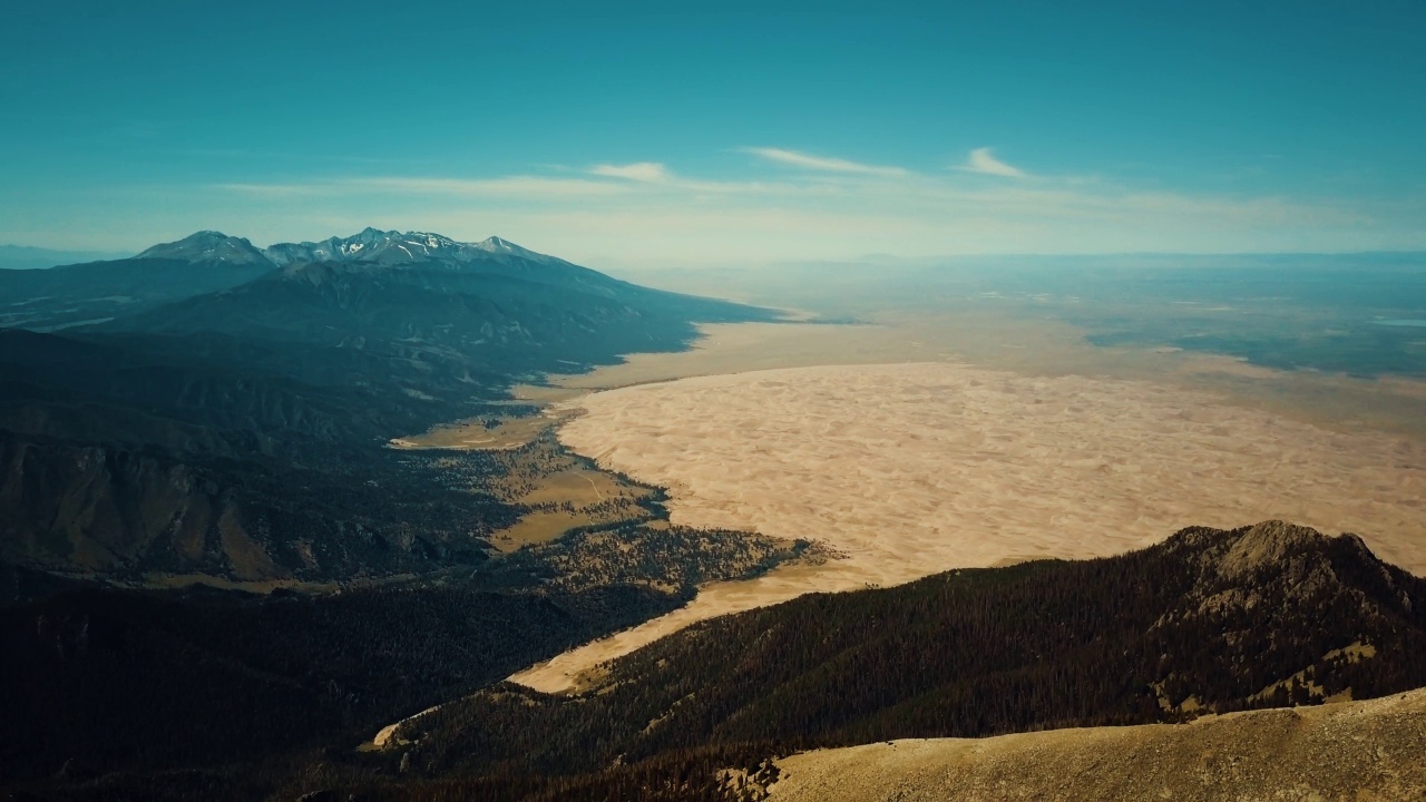 4k无人机-大沙丘，Sangre de Cristo Range。科罗拉多洛矶山脉视频素材