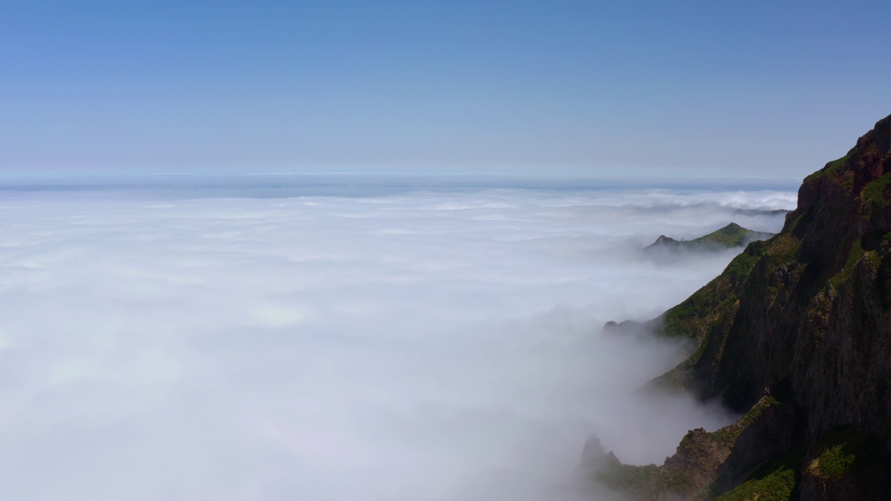 马德拉Pico do Arieiro空中景观视频素材