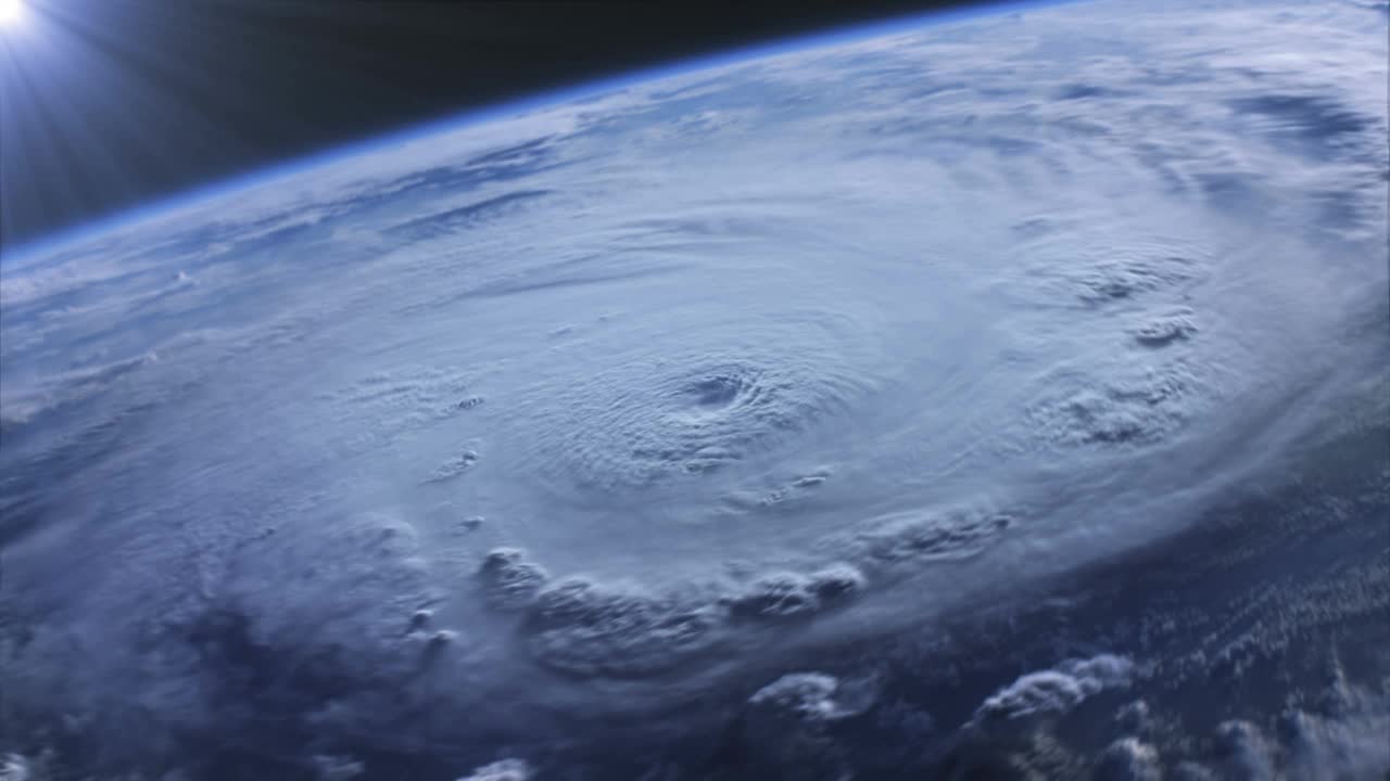 从太空中看到的非常逼真的飓风。视频素材