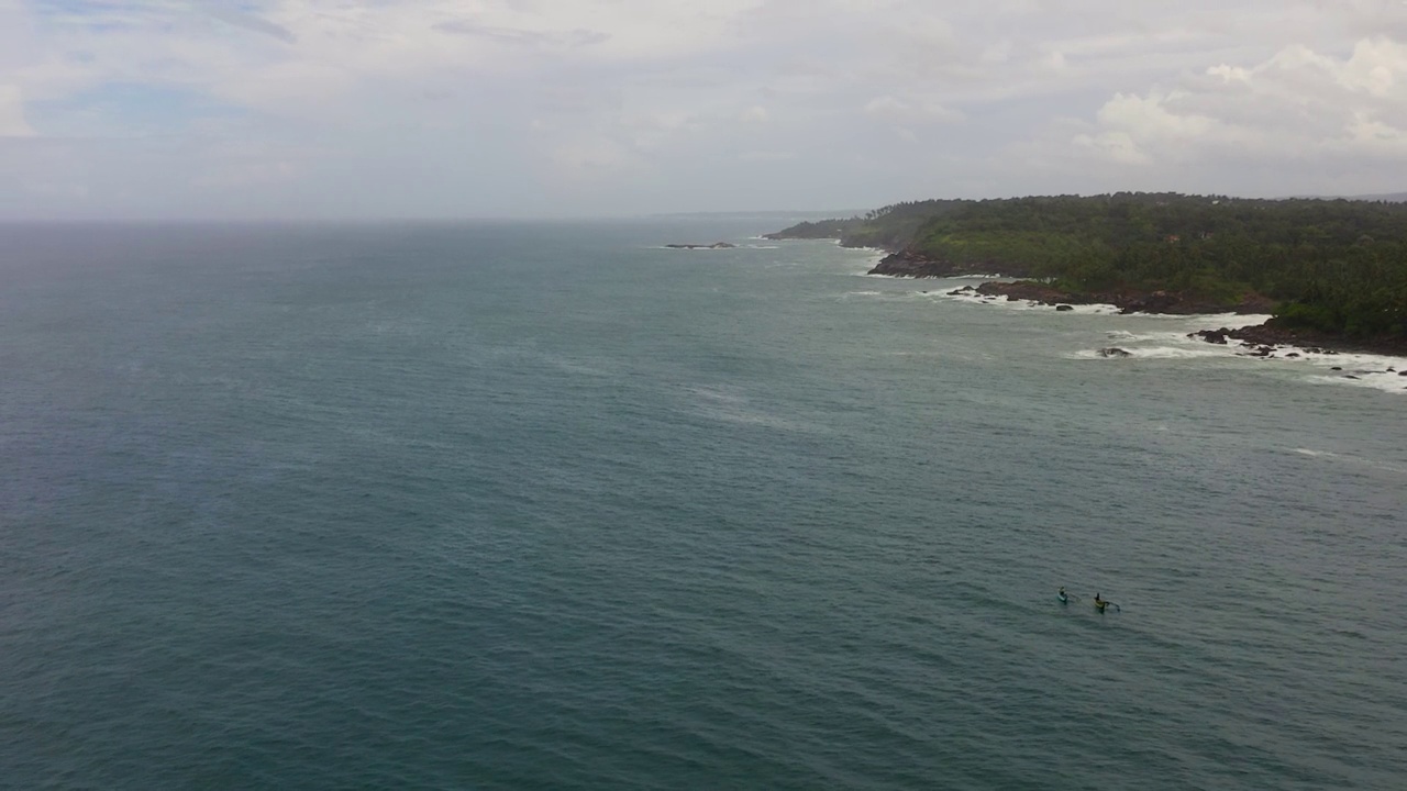 斯里兰卡岛的海岸线和海洋。视频素材