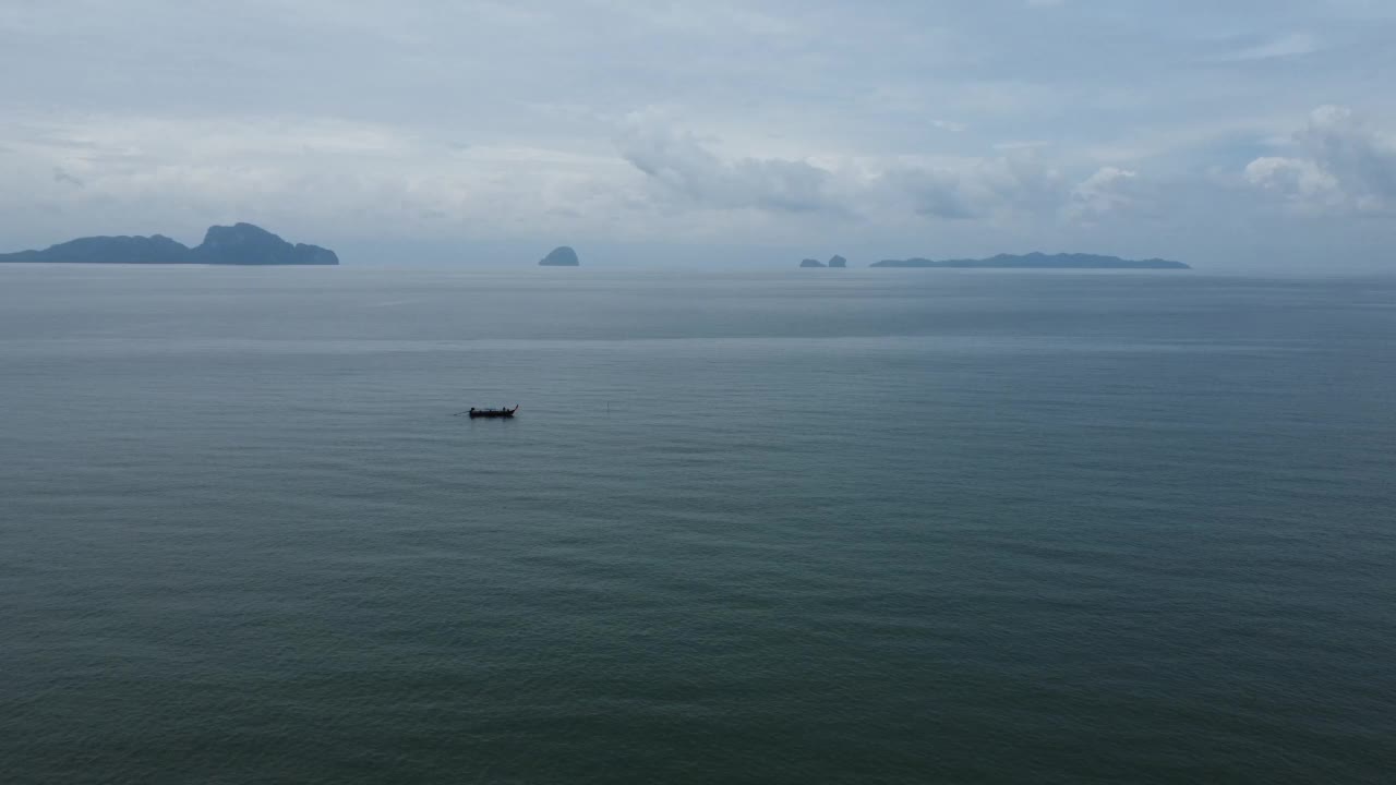 海上渔船视频素材