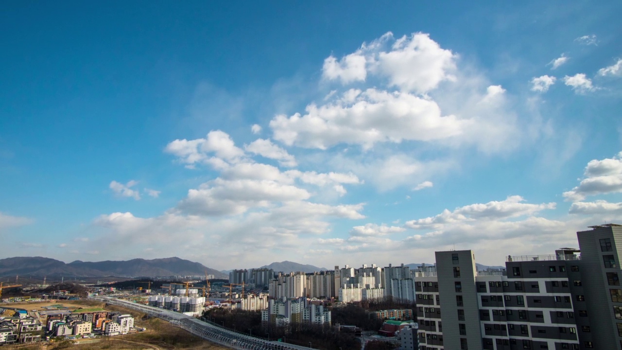 韩国京畿道南杨州大山洞公寓大楼和市中心区视频素材