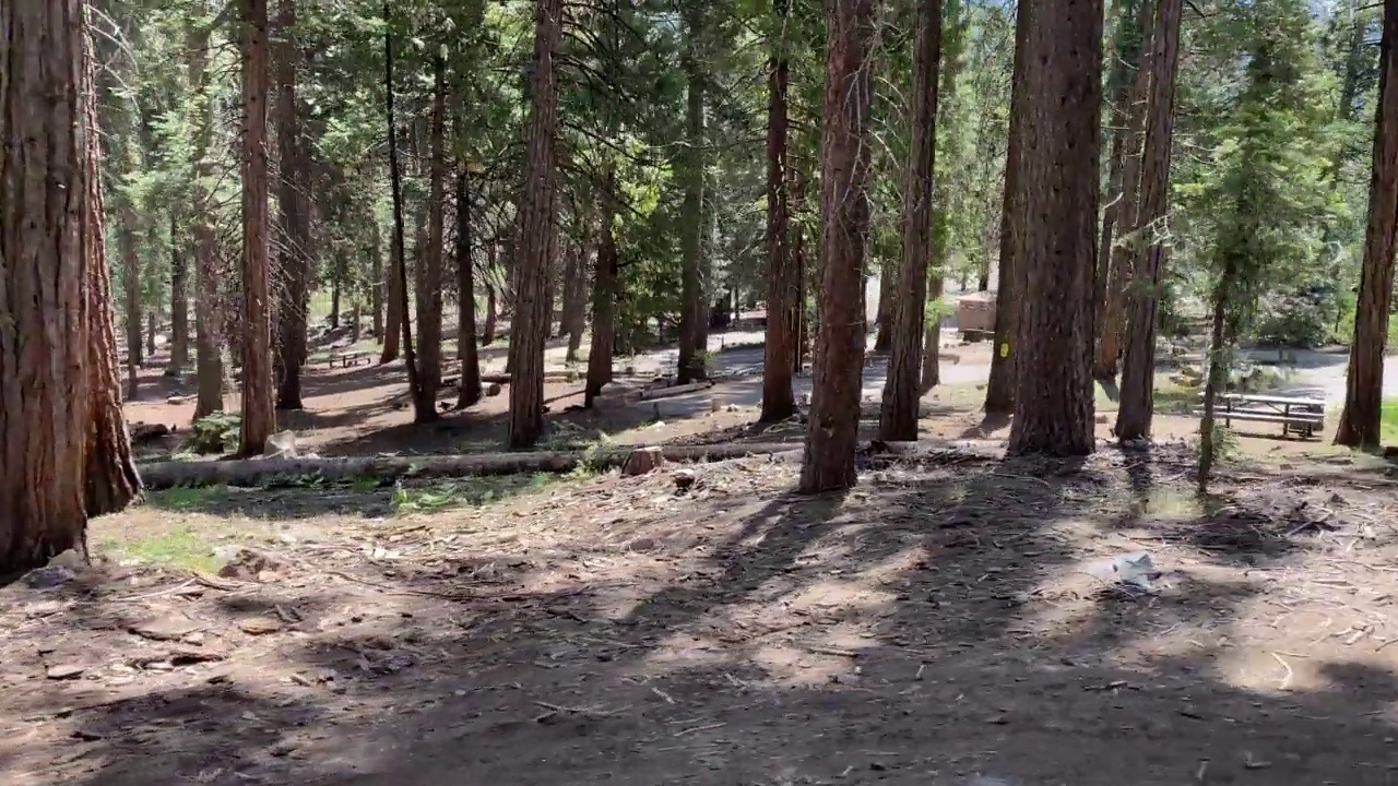 夏季休闲休闲营地视频露营山地营地度假营地移动运动风景观光度假视频素材