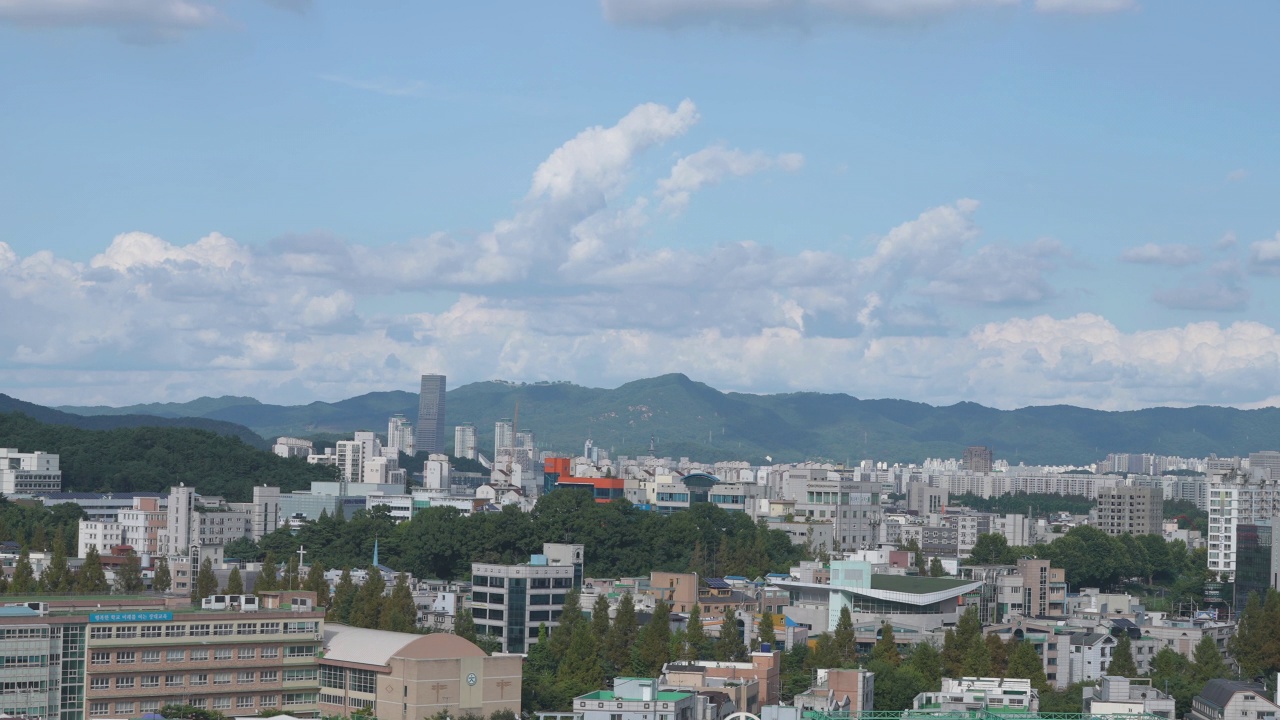 韩国，大田，桂山附近的市中心/儒城区视频素材