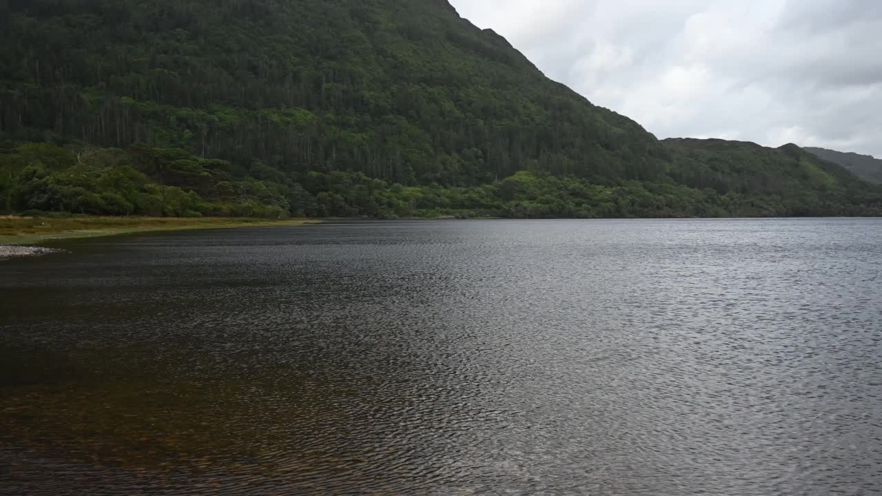 基拉尼国家公园的Muckross湖全景视频素材