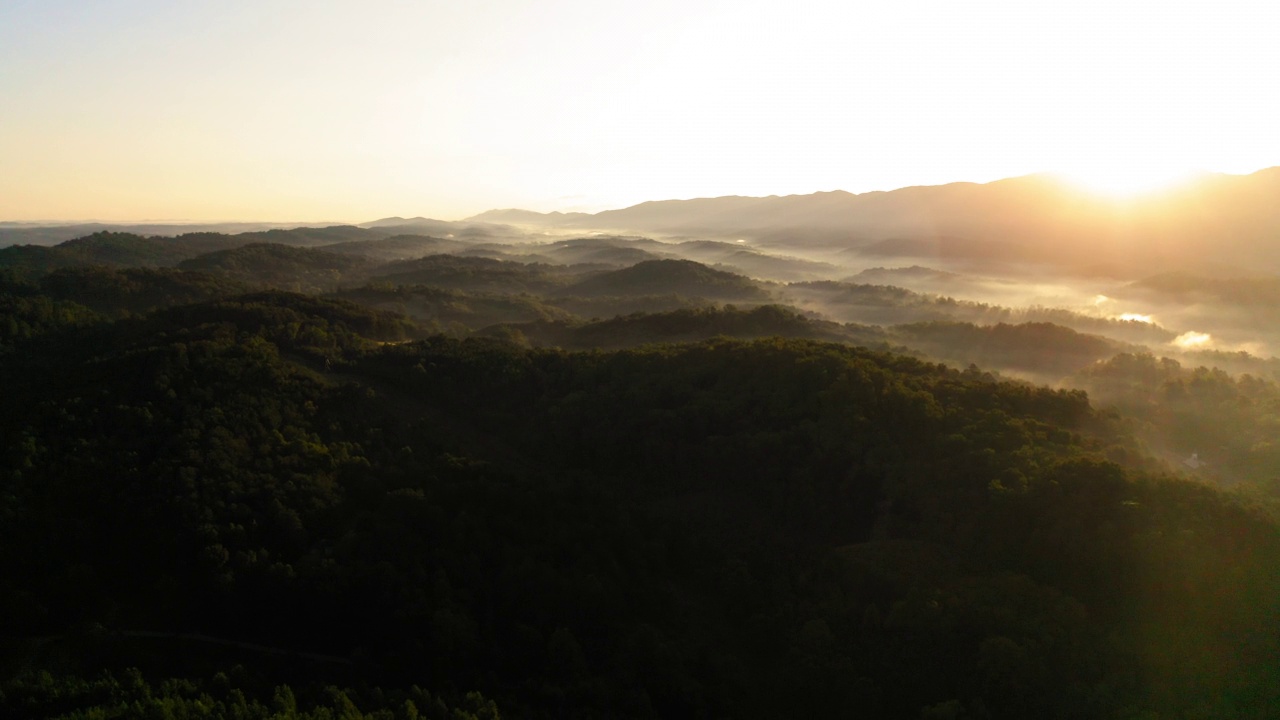 东田纳西州的斯莫基山地区视频素材