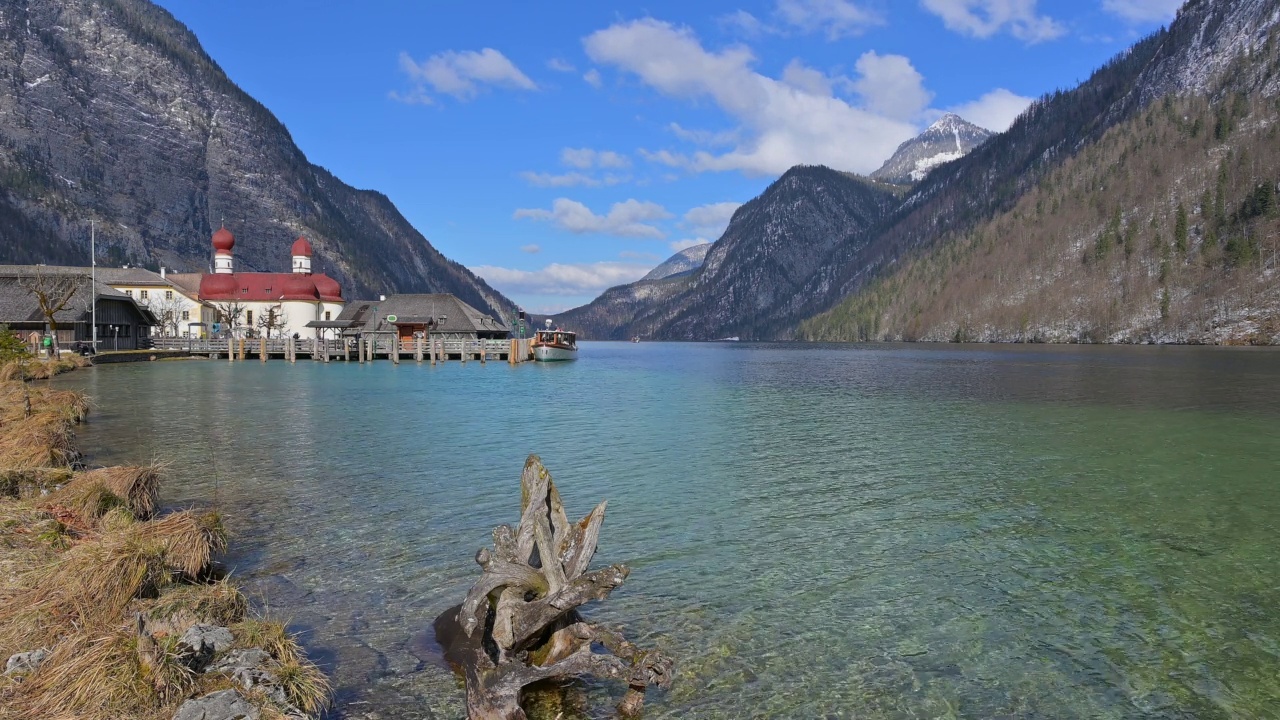 修道院圣Bartholomä Königsee, Schönau am Königsee，贝希特斯加登国家公园，上巴伐利亚，巴伐利亚，德国，欧洲视频素材