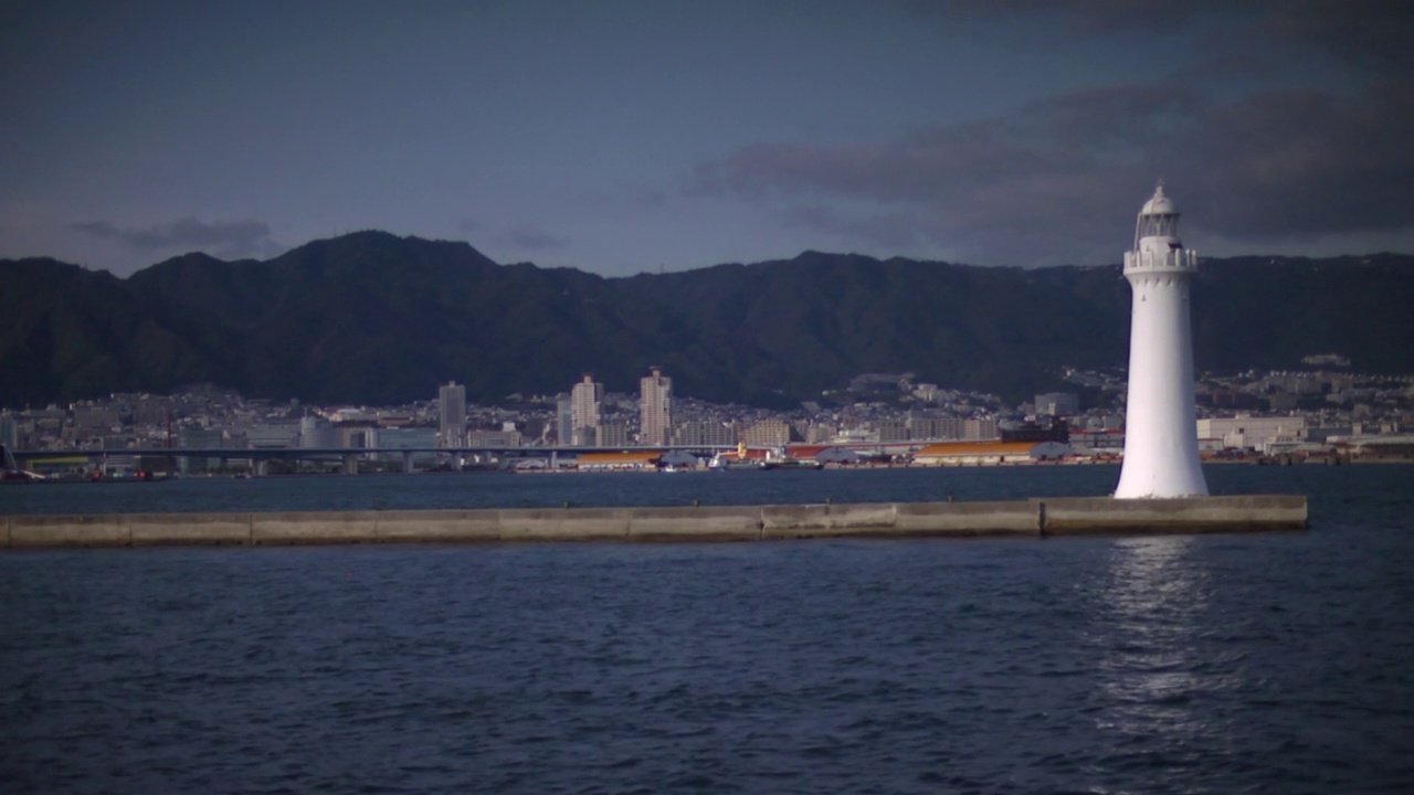 日本兵库神户山灯塔视频素材