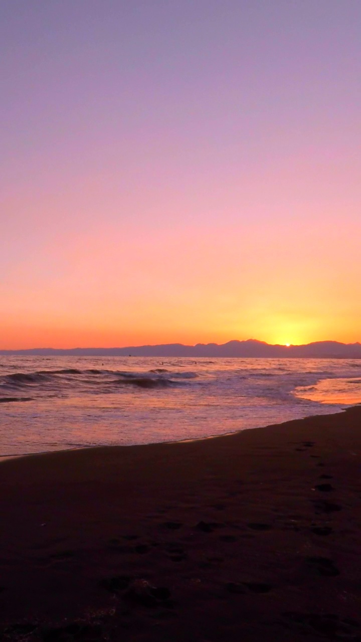 海上日落时视频素材