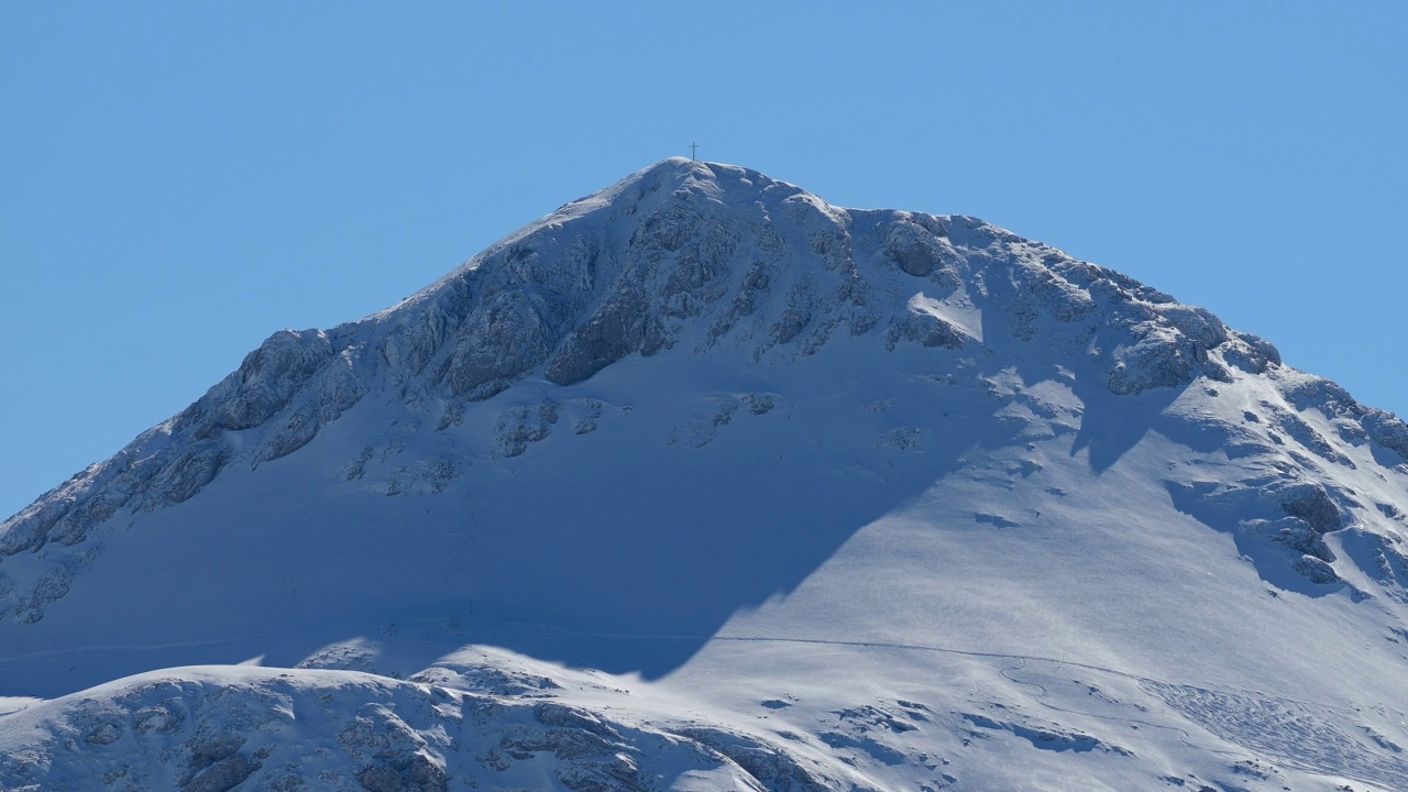 冬天的Windschartenkopf山峰，Golling an der Salzach，奥地利萨尔茨堡视频素材