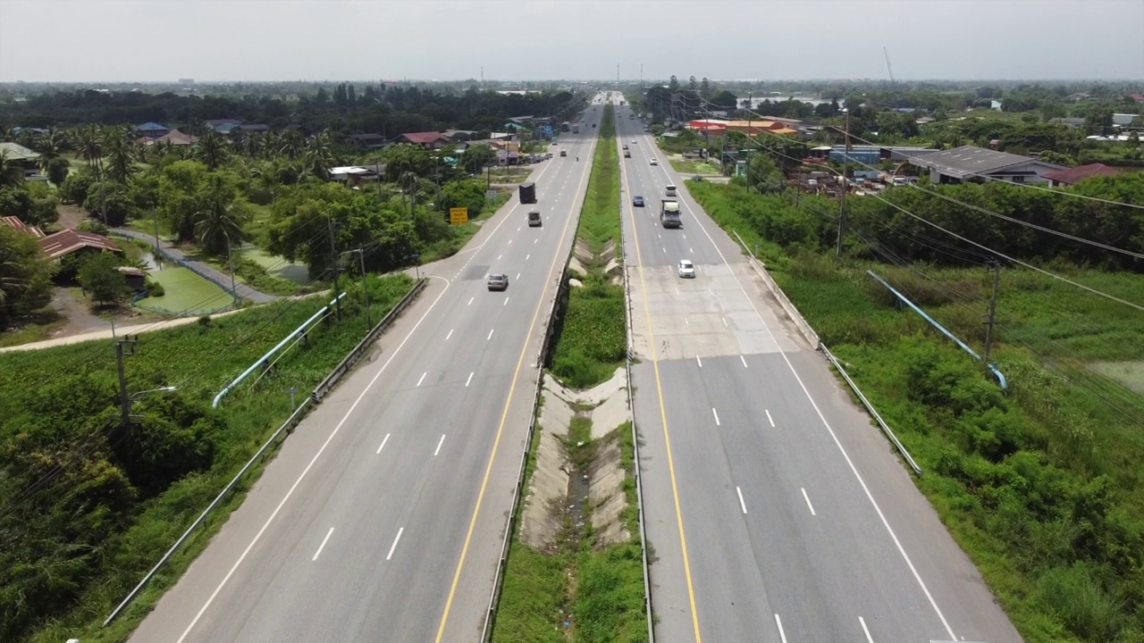 高速公路交通鸟瞰图视频素材