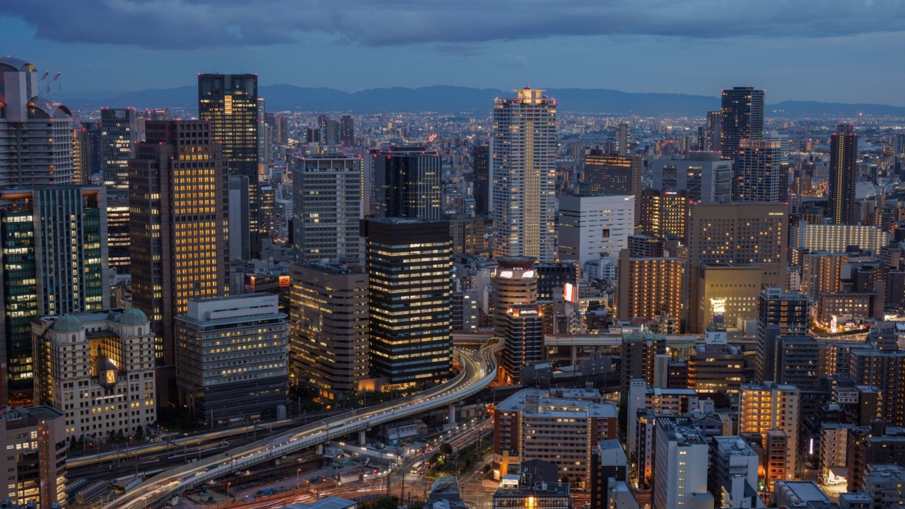 日本大阪的梅田日日夜夜。视频素材