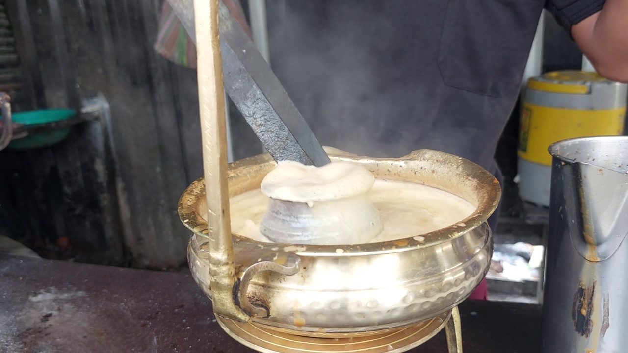 泥炉炭火烹饪法柴视频素材