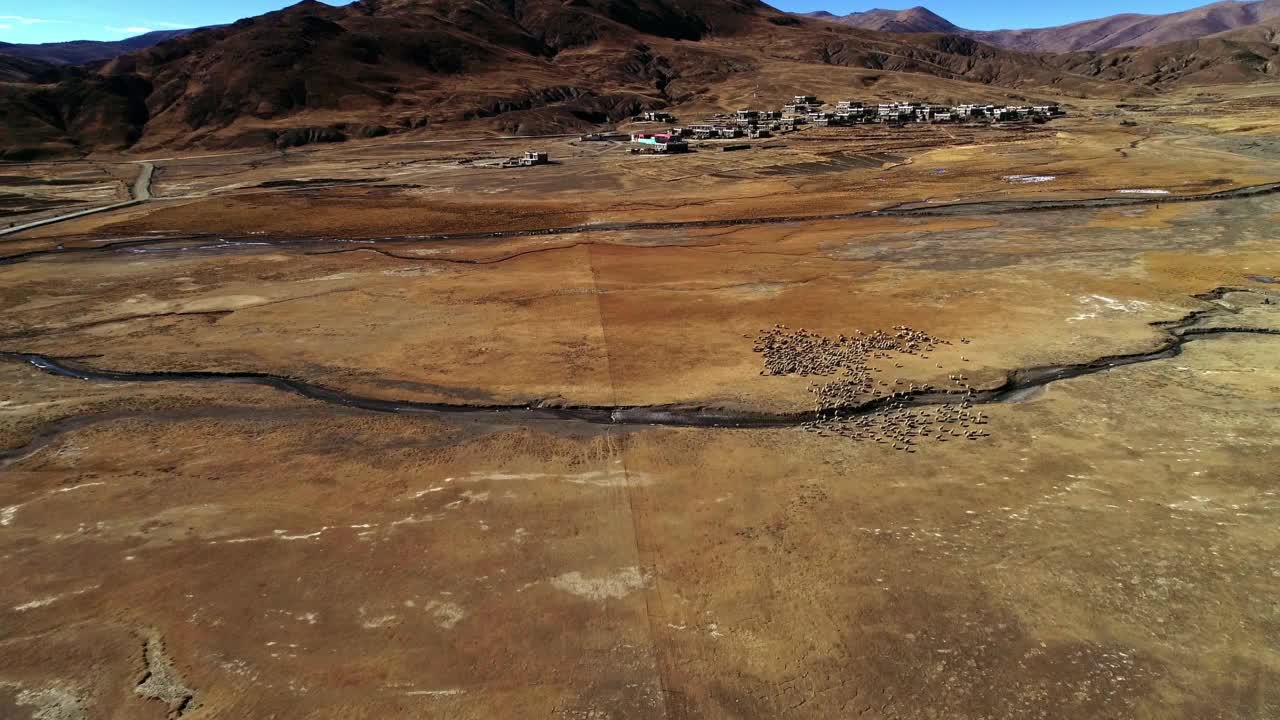 中国青海省无人区沙漠地貌。视频素材