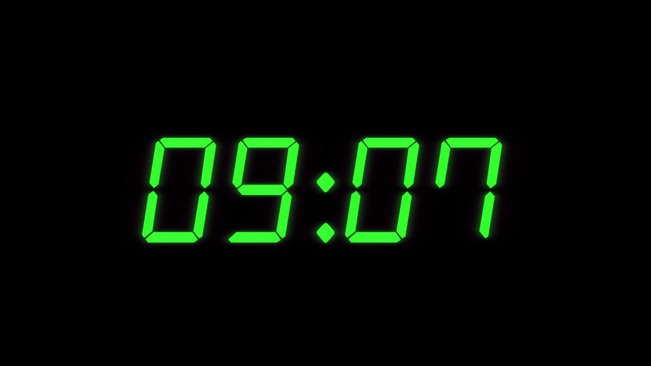 15秒数字闹钟倒计时定时器。黑色显示屏上的绿色数字。视频素材