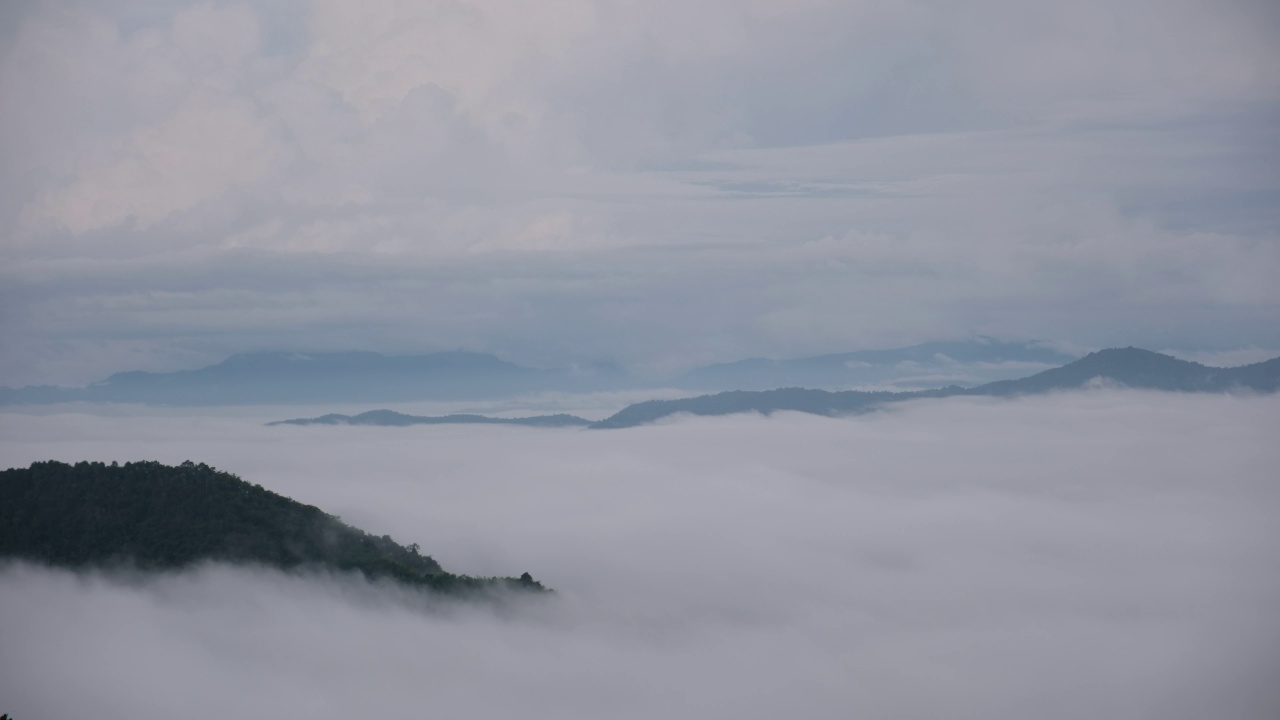 山和雾海的风景视频素材