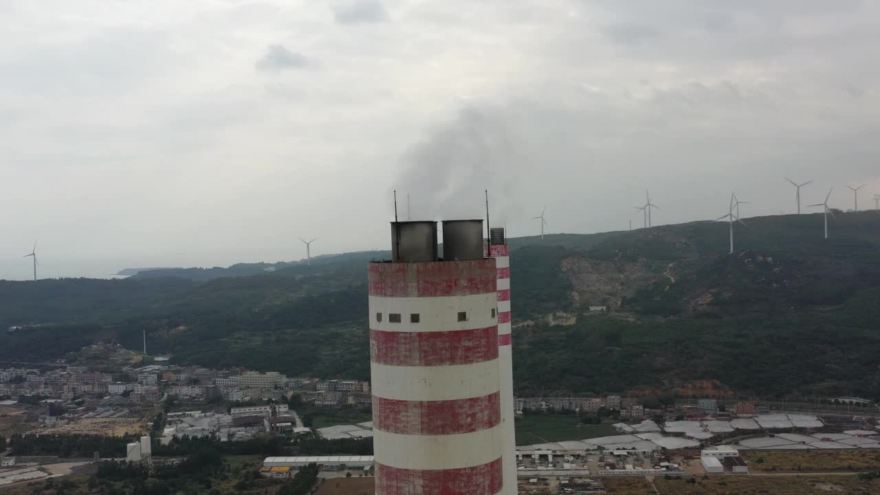 发电厂烟囱特写视频素材