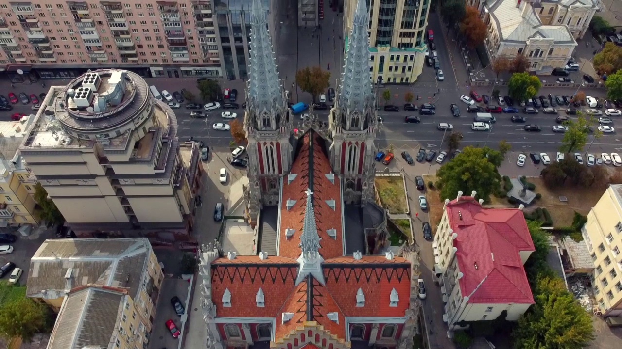 位于基辅市中心的天主教古教堂，由建筑师Gorodetsky设计。视频下载