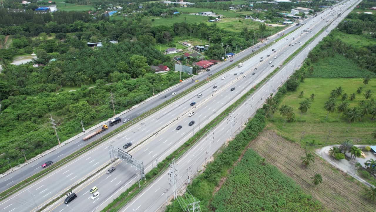 交通道路城际运输公路。视频素材