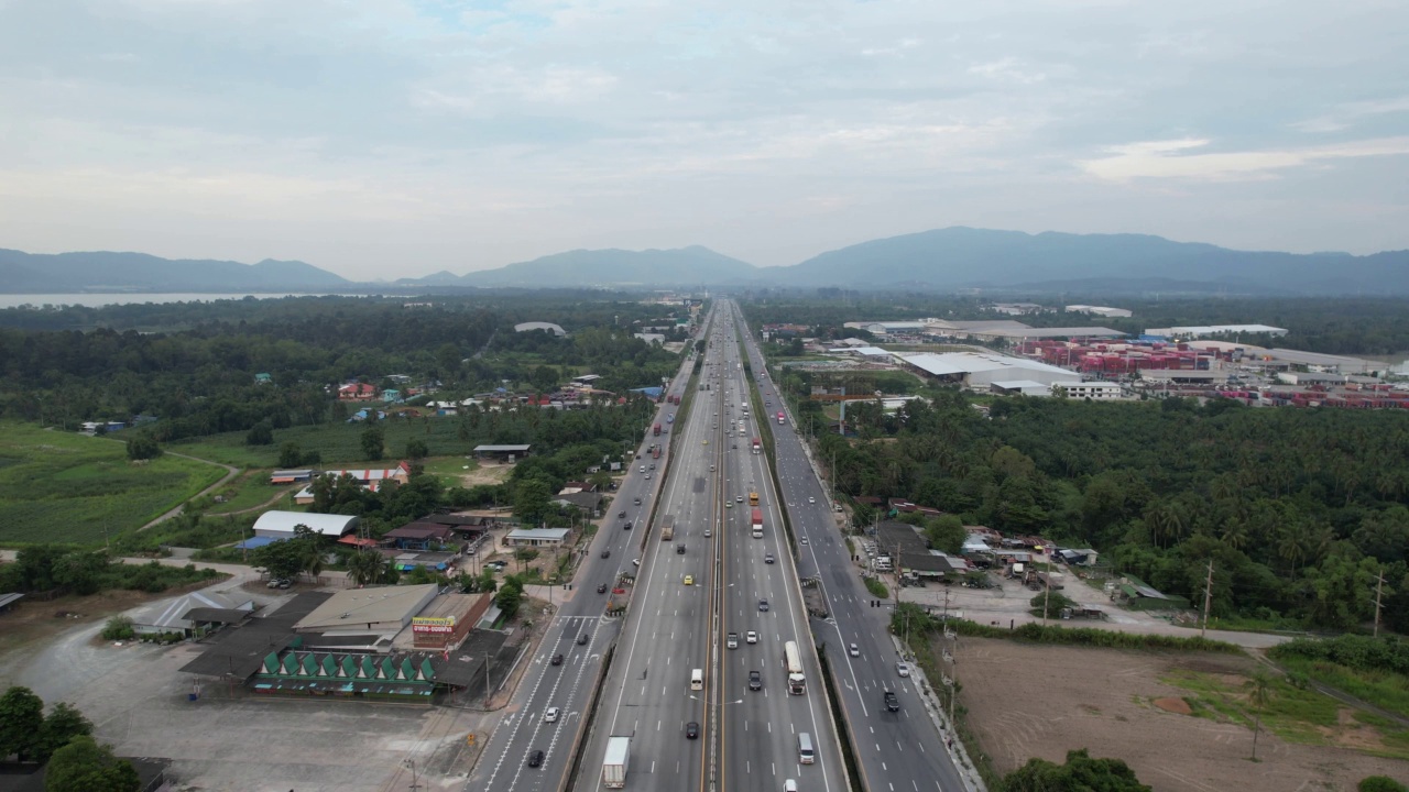 交通道路城际运输公路。视频素材