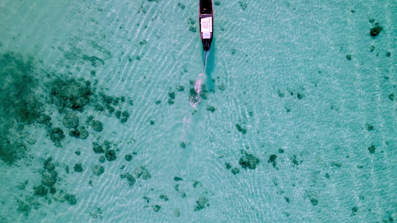 泰国海上船只的鸟瞰图。视频素材