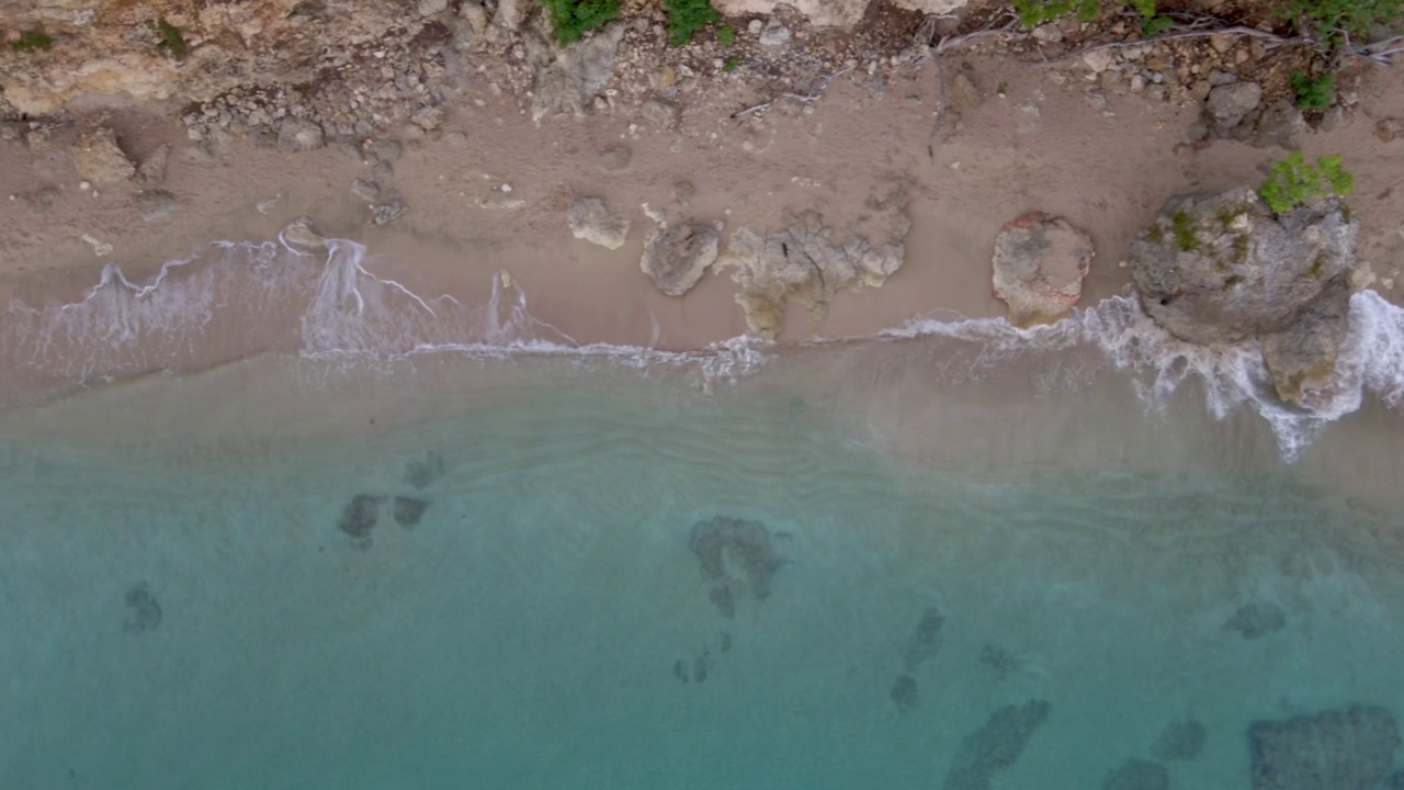 海岸线的鸟瞰图视频素材