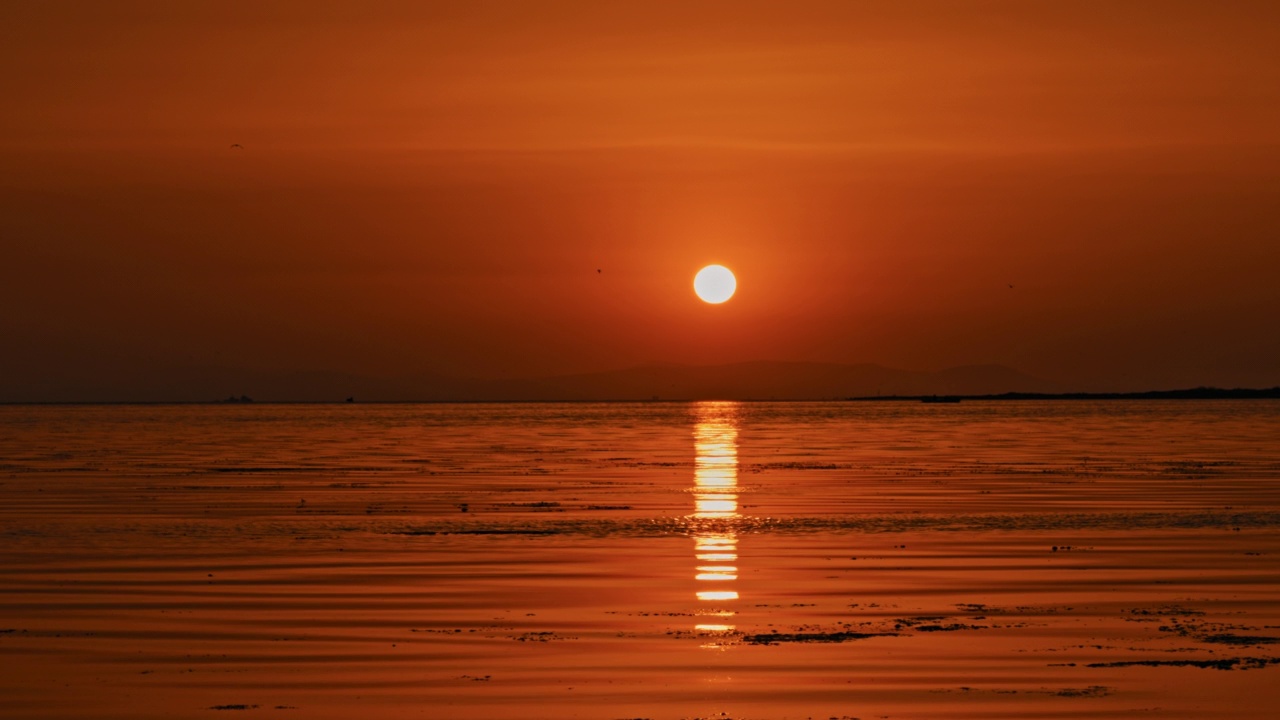 夕阳反射的爱琴海视频素材